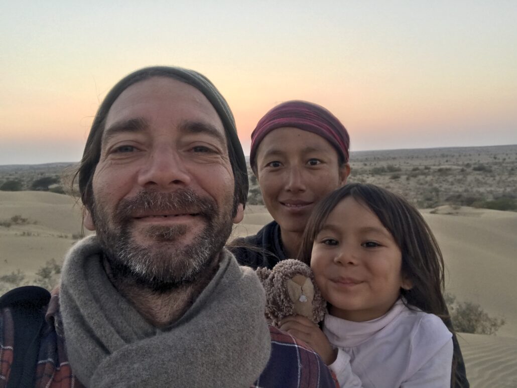 Alex, de Shanti travel, et sa famille